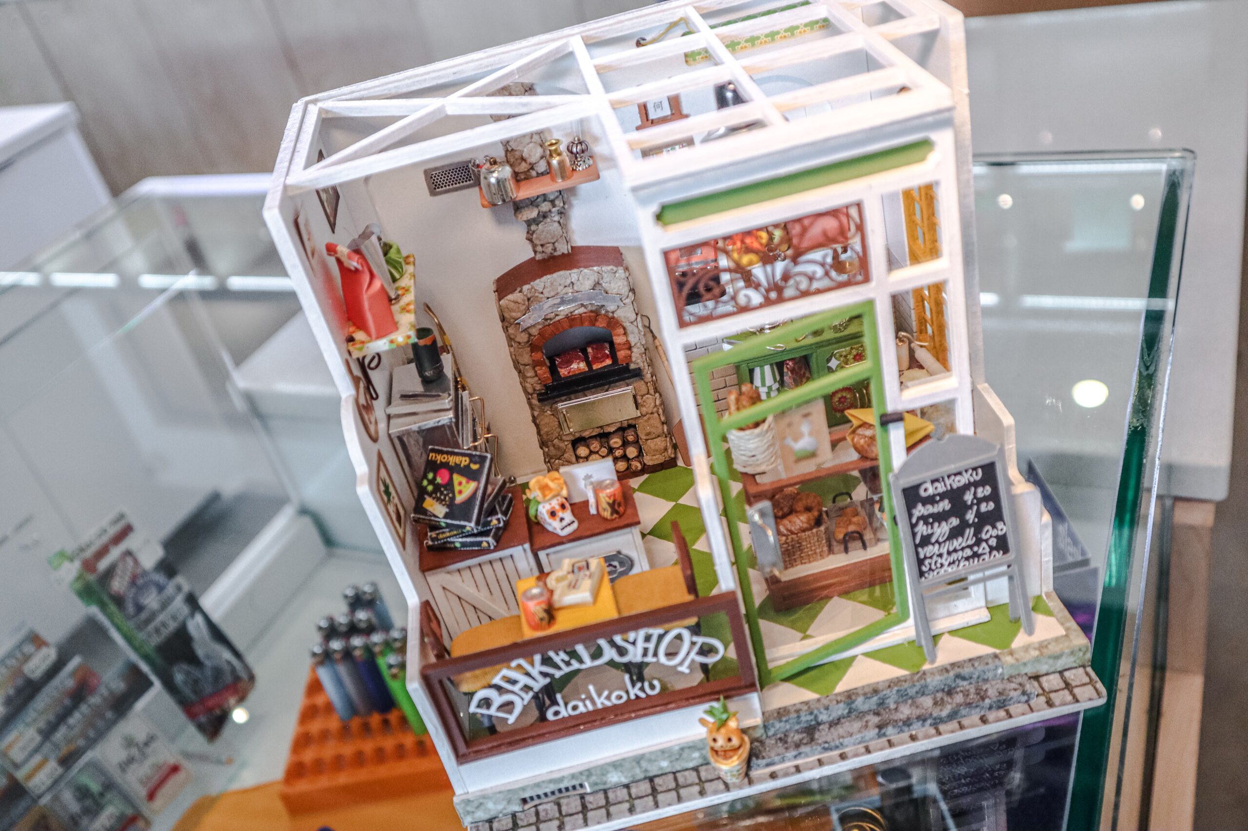 Pineapple on pizza optional