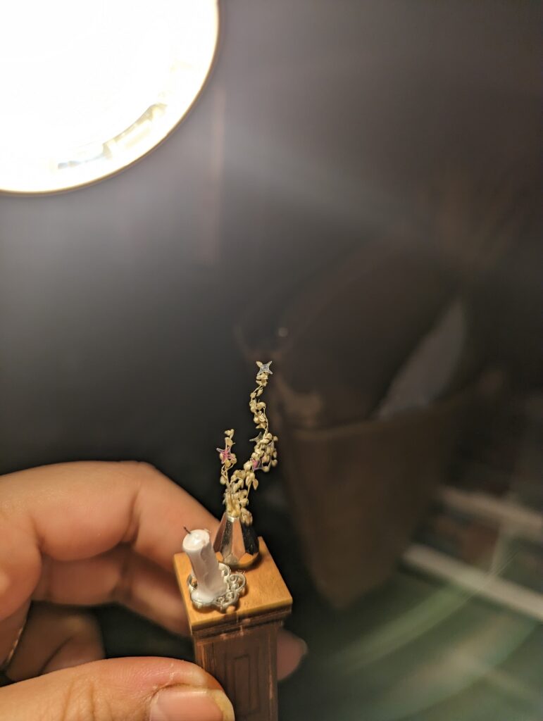 Myndil is magical, and obviously attracts quite a few friends. Sometimes, they're hard to spot unless you look closely...